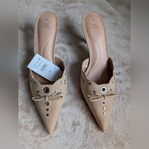 TIME AND TRU Nude Pointed Toe Mule with Decorative Eyelets
